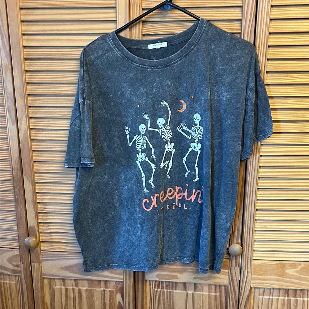 Maurices Charcoal Graphic Tee